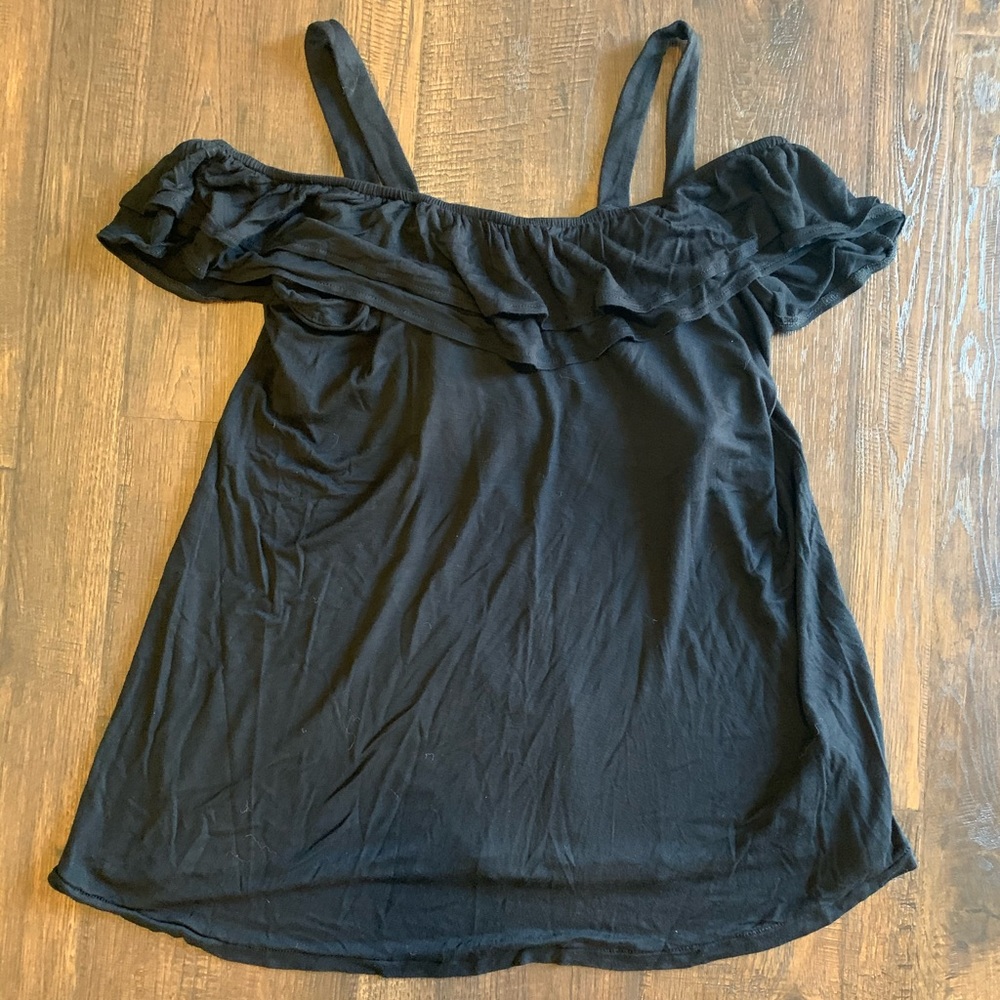 A Pea In The Pod Black Nursing Top